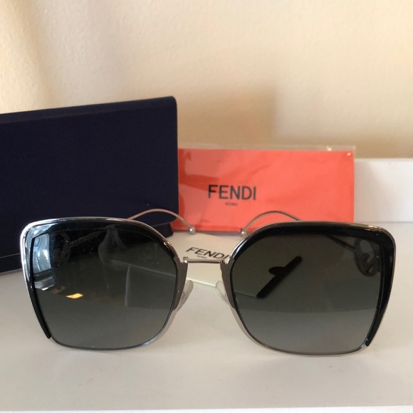 Fendi Accessories - FENDI sunglasses